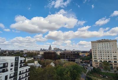 Apartament cu 3 camere semidecomandat în Palat - 12