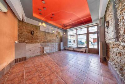 Spațiu comercial, de 39 mp, în Centrul Istoric - 2