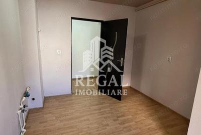 Apartament cu 4 camere decomandat în Sud - 9