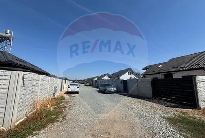 Teren Construcții intravilan de 2809 mp, în Pasărea - 6