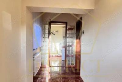 Casa de inchiriat - 4