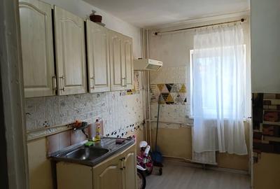Apartament cu 2 camere semidecomandat în Narcisa