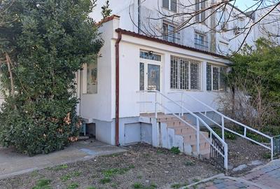 Spațiu comercial, de 140 mp, în Central - 2