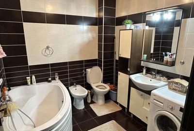 Apartament cu 3 camere decomandat în Central - 1