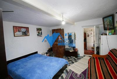 Casă cu 4 camere în Sălcioara - 9