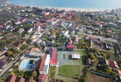 Pensiune de vanzare Casa Luca II cu teren 5200 mp in centru Vama Veche