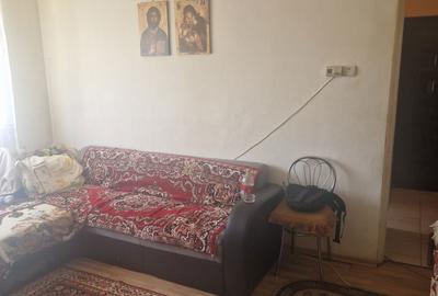 Apartament cu 3 camere semidecomandat în Central - 6