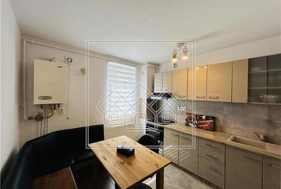 Apartament cu 2 camere semidecomandat în Aeroport