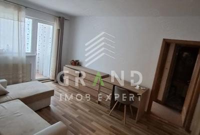 Apartament cu 2 camere semidecomandat, mobilat în Mănăștur