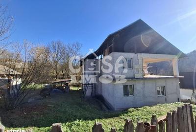 Casă cu 4 camere în Șuvița - 14