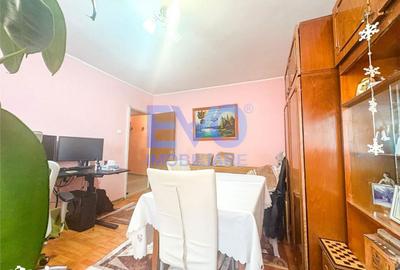 Apartament cu 4 camere decomandat în Dacia - 13