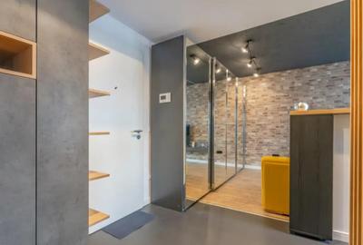 Apartament cu 2 camere decomandat, mobilat în Tractorul - 8