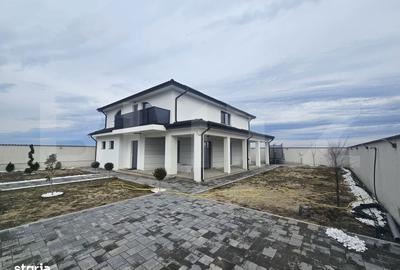 Casă cu 4 camere cu Teren 505 Mp în Aeroport - 16