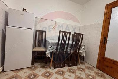 Apartament cu 3 camere decomandat, mobilat în Inel I - 11