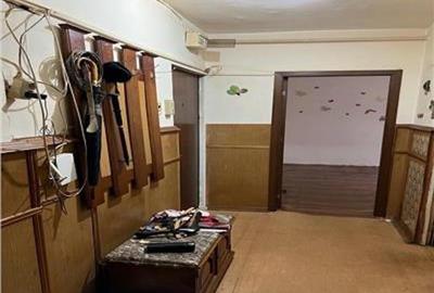 Apartament cu 4 camere, decomandat - zona Racadau - 10