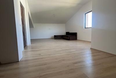 Casă tip duplex P+1+M | 200 mp utili | Curte 300 mp | 5 min. de Bucuresti - 10