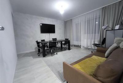 Apartament cu 2 camere decomandat, mobilat în Noua