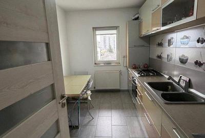 Apartament cu 3 camere decomandat în Văcăresti - 13