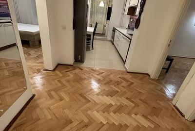 Apartament cu 4 camere decomandat în Dristor