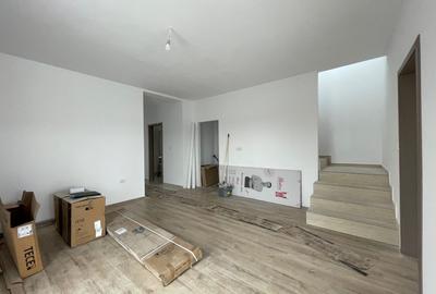 Duplex cu 4 camere cu Teren 260 Mp în Moșnița Nouă - 2