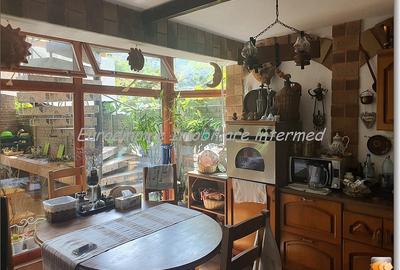 Pensiune 14 camere de vanzare zona Eforie Nord - 35
