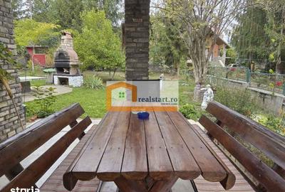 Casă cu 9 camere cu Teren 1800 Mp în Central - 9