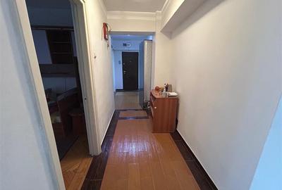 Apartament cu 4 camere decomandat în Central - 3