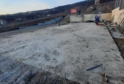 Spațiu comercial, în Central