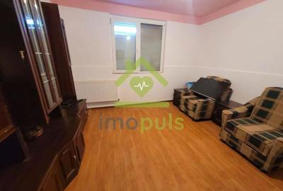 Casă cu 5 camere cu Teren 1000 Mp în Dâmbovița