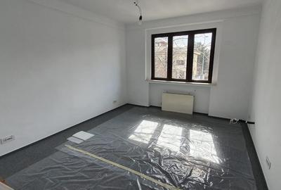 Casă cu 14 camere cu Canalizare în Kiseleff - 10