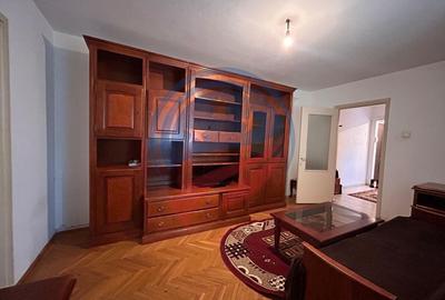 Apartament cu 3 camere semidecomandat, mobilat în Valea Rosie - 3