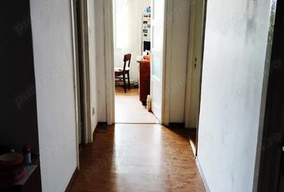 Vand apartament 2 camere, decomandate, OM-Pia?a Eliberarii - 8