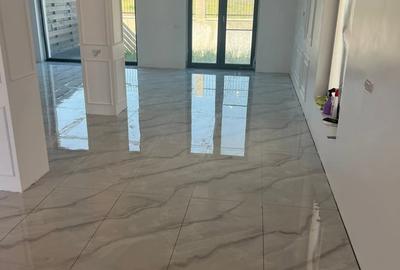 Casă cu 5 camere cu Teren 210 Mp în Odăi - 9
