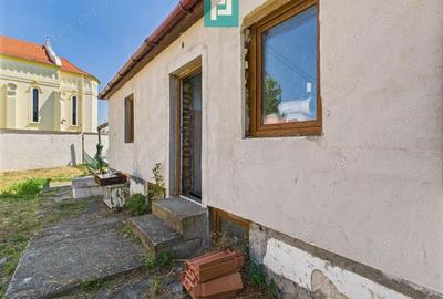 Casa cu 3 camere, anexe loca?ie Premium in Pecica - 10