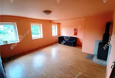 Casa cu 4 camere si 1650 mp teren in Porumbacu de Jos jud Sibiu - 10