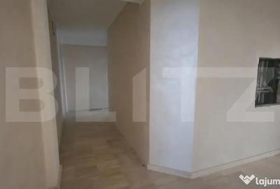 Spațiu comercial, de 130 mp, în Central - 9