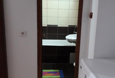 Apartament cu 2 camere decomandat în Micro 20 - 5