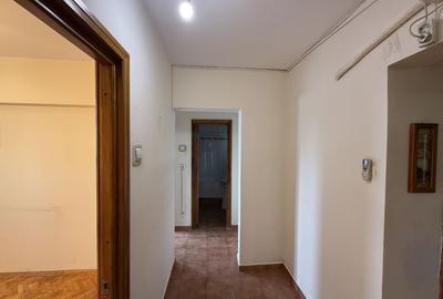 Apartament cu 3 camere decomandat, mobilat în 1 Mai - 6
