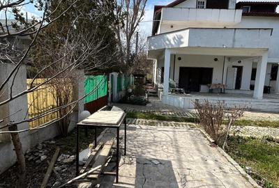 Casă cu 7 camere cu Canalizare în Central - 18