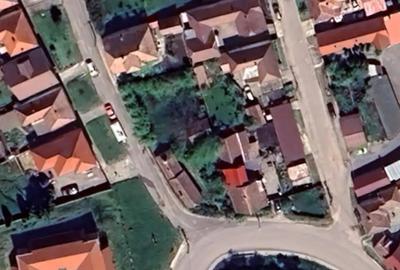 Teren de 400 mp, în Central - 1