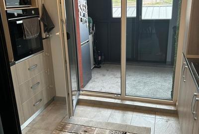 Apartament cu 3 camere decomandat în Titan - 2