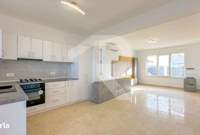 Casă cu 4 camere în Crețești