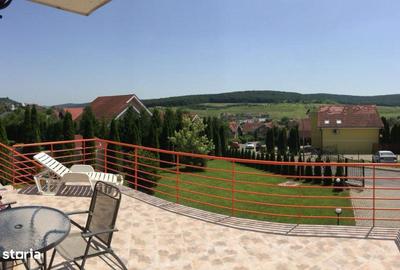 Casă cu 4 camere cu Teren 800 Mp în Livezeni - 12