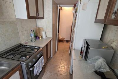 Apartament cu 3 camere semidecomandat, mobilat în Dacia - 4