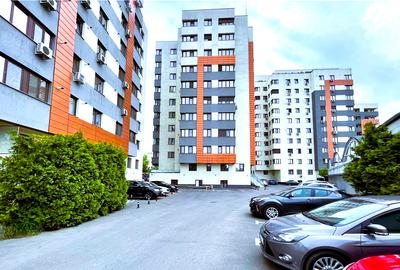 Apartament cu 3 camere semidecomandat, mobilat în Semicentral