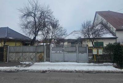 Casă cu 4 camere cu Teren 140 Mp în Lazaret - 2