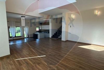 Casă cu 4 camere cu Teren 800 Mp în Central - 7