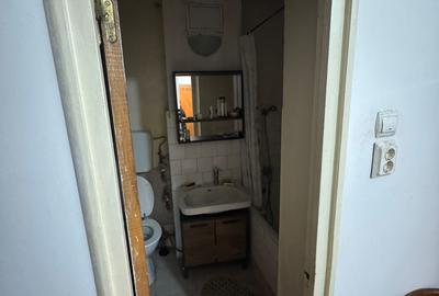 Baba Novac-stradal-bloc turn - 9