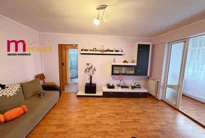 Apartament cu 3 camere în 23 August - 11