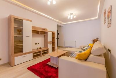 Apartament cu 3 camere semidecomandat, mobilat în Tractorul - 3
